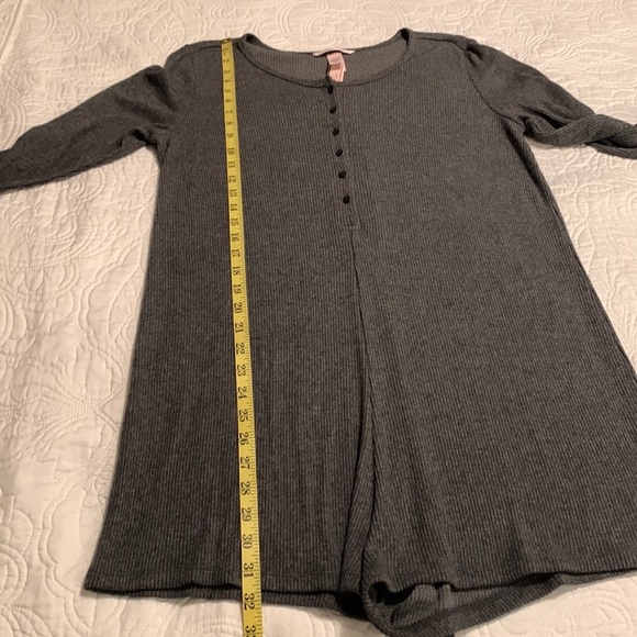 NEW Victoria Secret Ribbed Romper - Picture 12 of 12